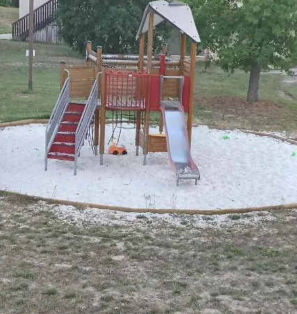 Bienvenue Au Domaine Du Golf D'albret *