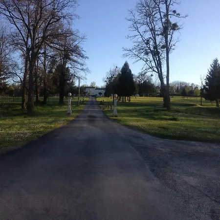 Bienvenue Au Domaine Du Golf D'albret Appartamento